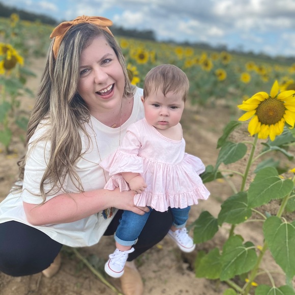 Meet your Posher, Christina - Picture 4 of 5